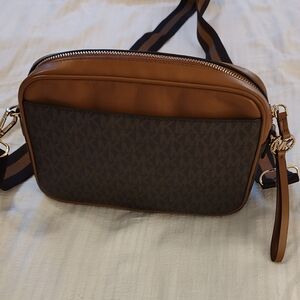 Michael Kors Camera Style Hand Bag.